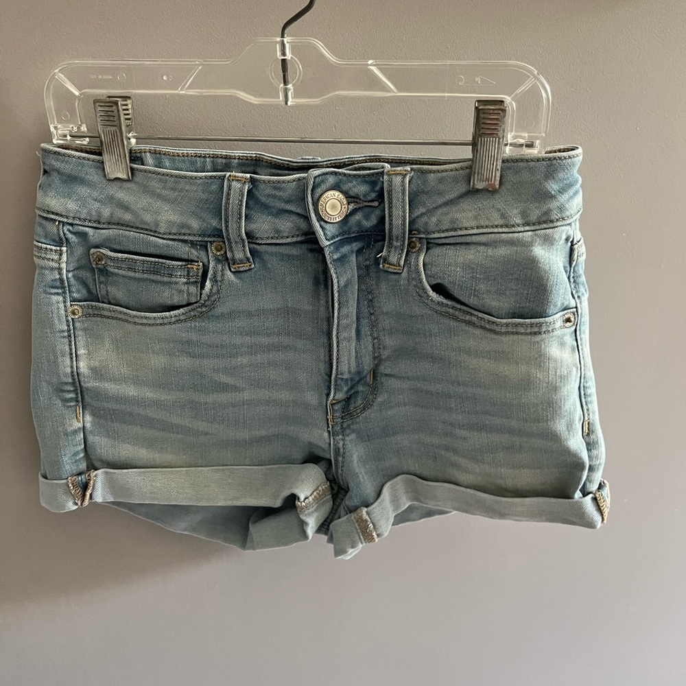 American eagle outfitters super stretch denim shorts size 6